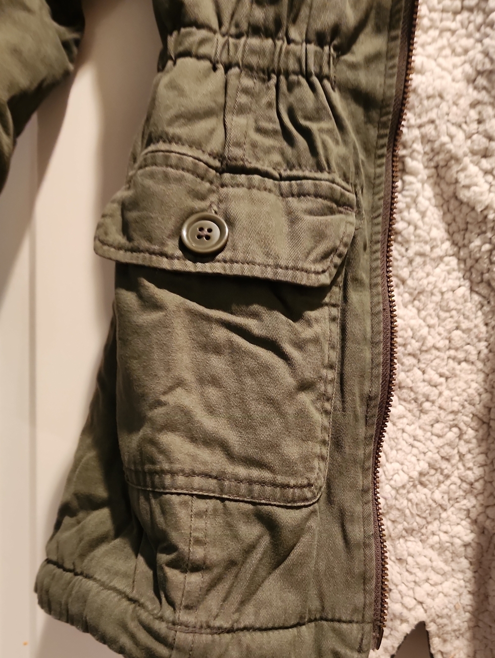 The Children's Place Girls Olive Green Hooded Parka Jacket Size 5/6 VGUC - Picture 6 of 12